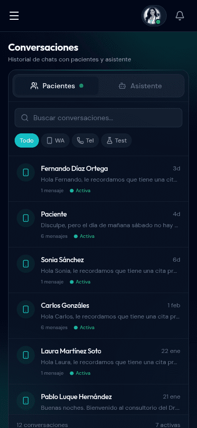 Conversaciones en celular